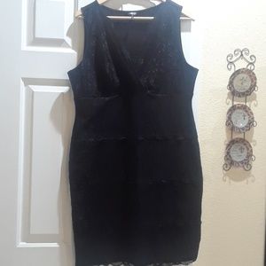 Daisy Fuentes XL lace dress